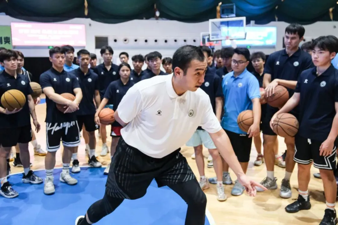 制定篮球交流计划以促进个人技能发展的方法_0
